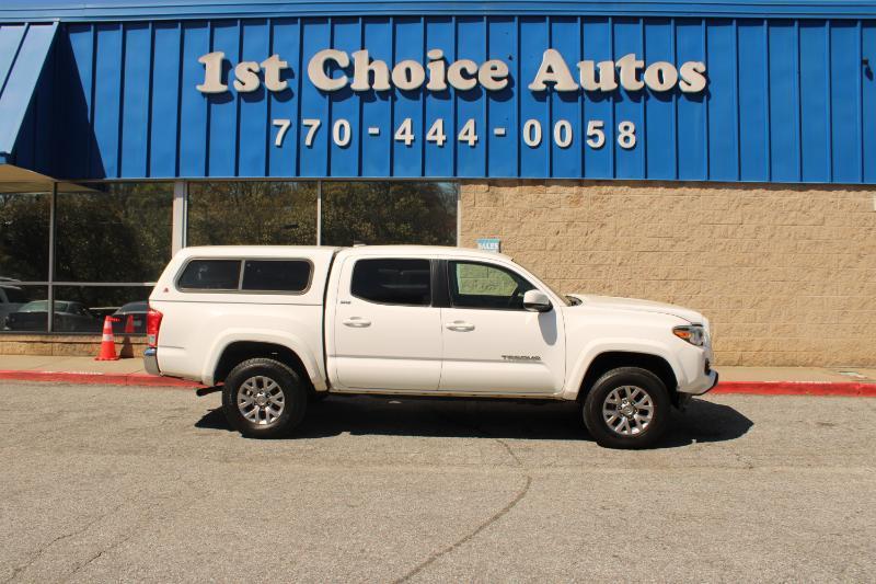 Toyota Tacoma SR5 Double Cab 5' Bed V6 4x2 AT (Natl) 2017