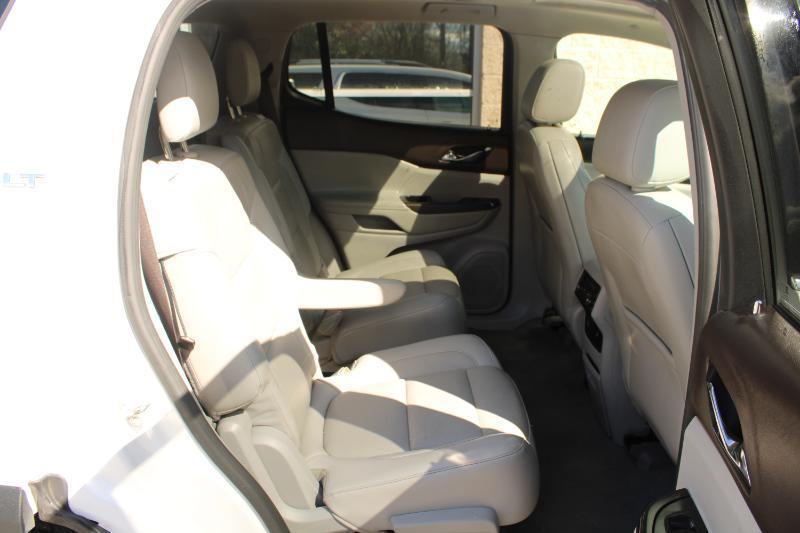 GMC Acadia AWD 4dr SLT w/SLT-1 2017