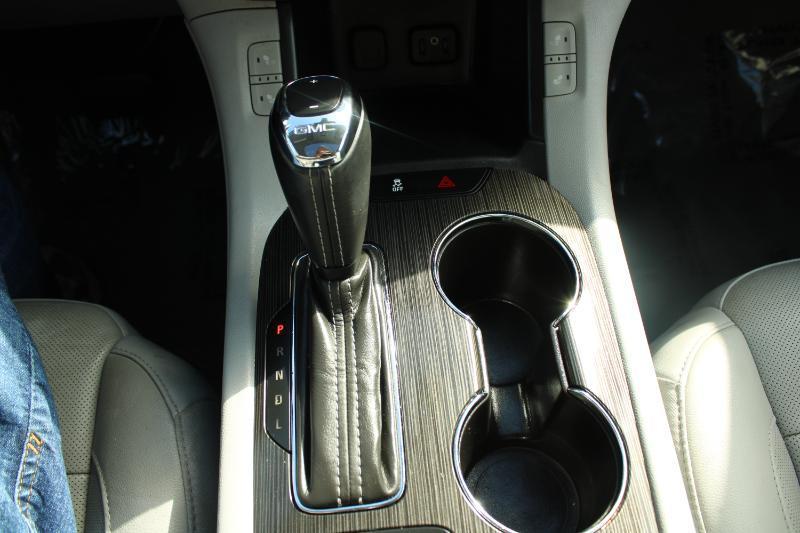 GMC Acadia AWD 4dr SLT w/SLT-1 2017