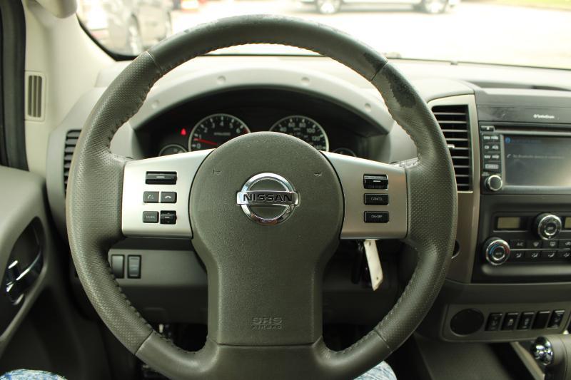 Nissan Frontier 2WD Crew Cab SWB Auto SL 2014