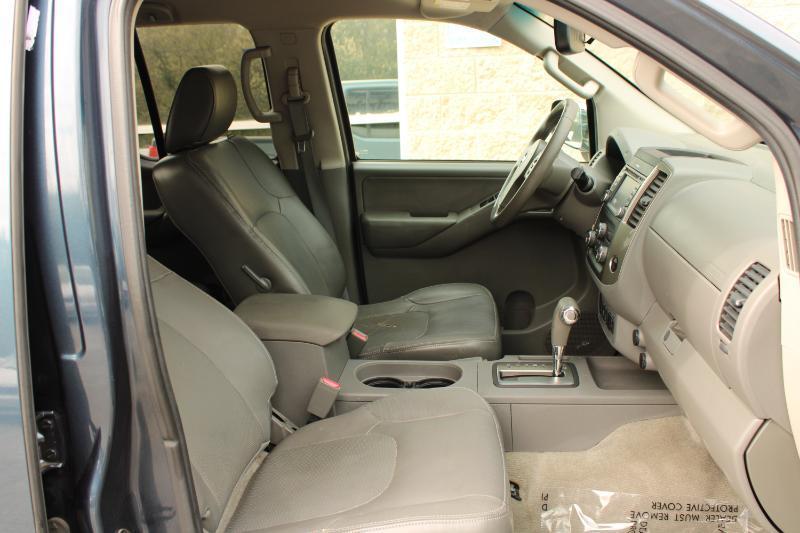 Nissan Frontier 2WD Crew Cab SWB Auto SL 2014