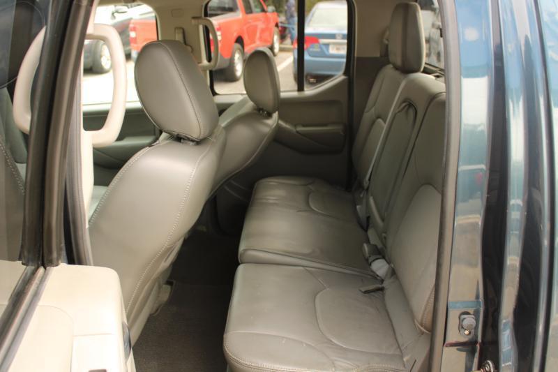 Nissan Frontier 2WD Crew Cab SWB Auto SL 2014