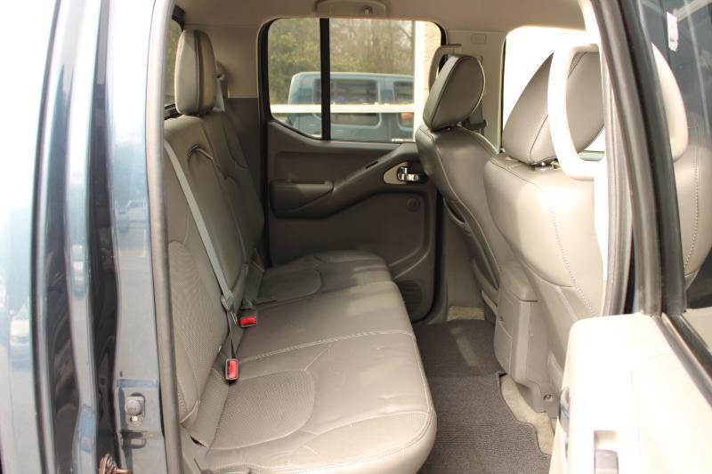 Nissan Frontier 2WD Crew Cab SWB Auto SL 2014