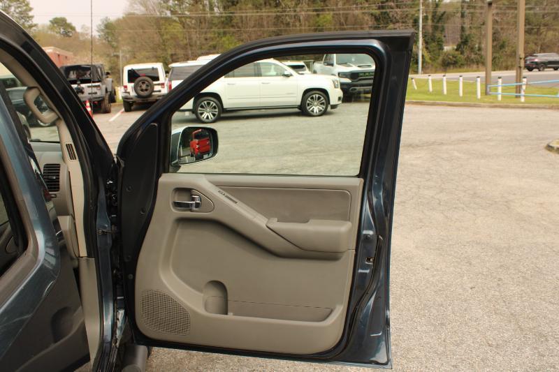 Nissan Frontier 2WD Crew Cab SWB Auto SL 2014