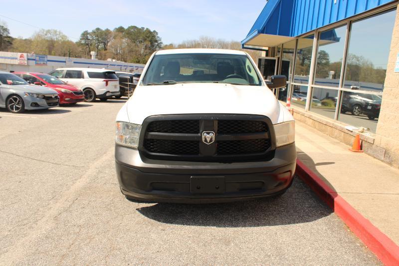 RAM 1500 2WD Quad Cab 140.5" Tradesman 2015
