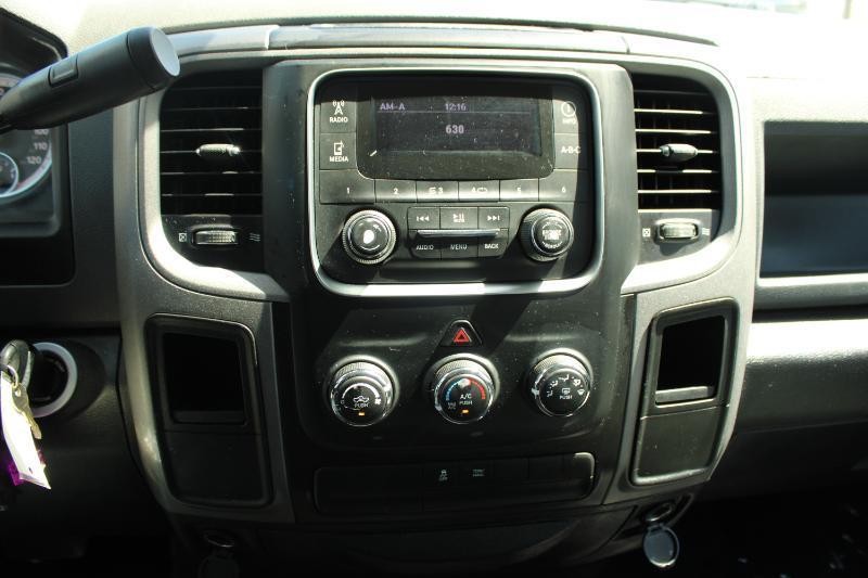 RAM 1500 2WD Quad Cab 140.5" Tradesman 2015