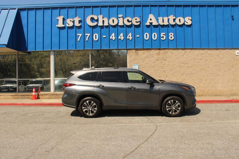 Toyota Highlander Hybrid XLE FWD (Natl) 2021