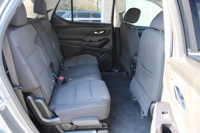 Chevrolet Traverse FWD 4dr LS w/1LS 2020