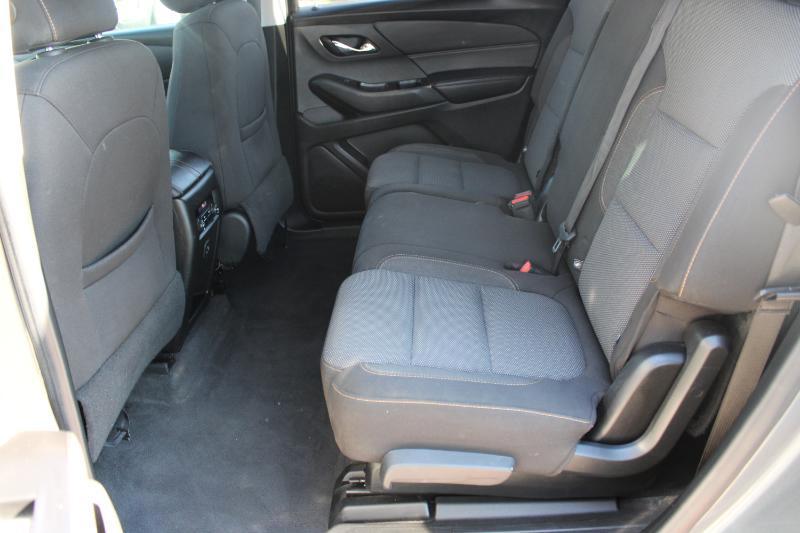 Chevrolet Traverse FWD 4dr LS w/1LS 2020