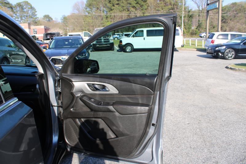 Chevrolet Traverse FWD 4dr LS w/1LS 2020