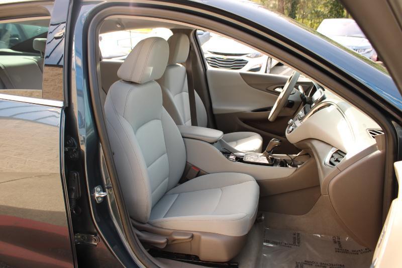 Chevrolet Malibu 4dr Sdn LS w/1FL 2020