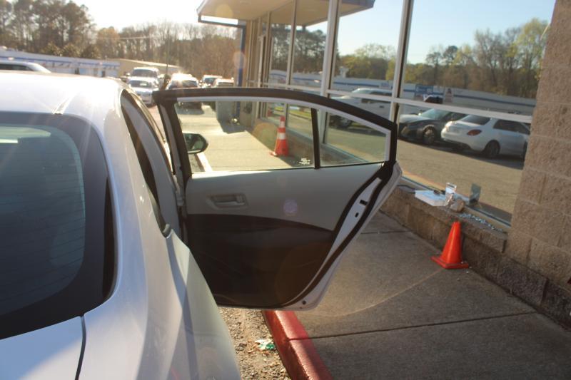 Toyota Corolla LE CVT (Natl) 2023