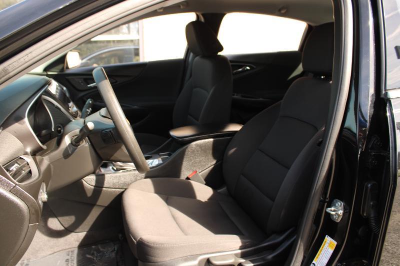 Chevrolet Malibu 4dr Sdn LS w/1LS 2020