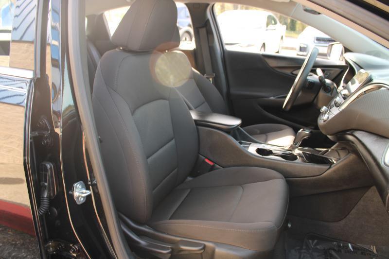 Chevrolet Malibu 4dr Sdn LS w/1LS 2020