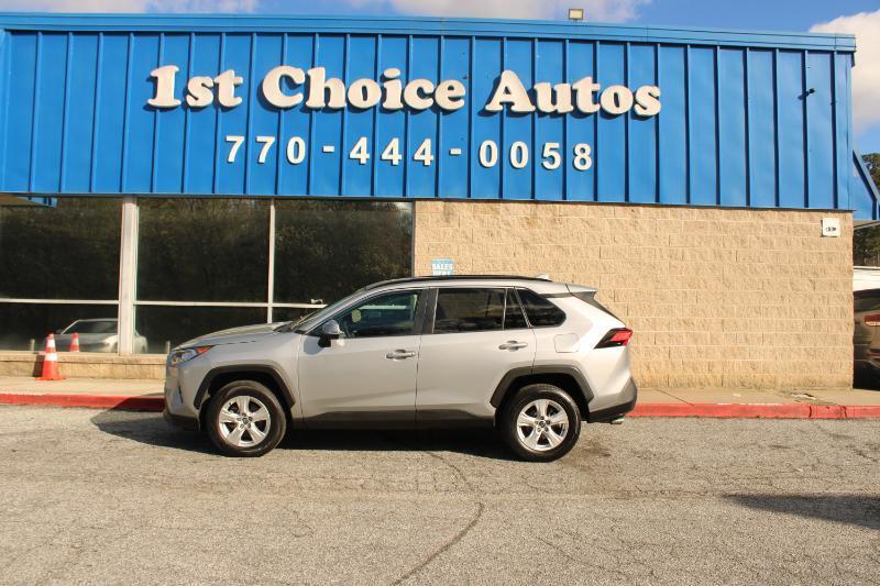 Toyota RAV4 XLE FWD (Natl) 2020