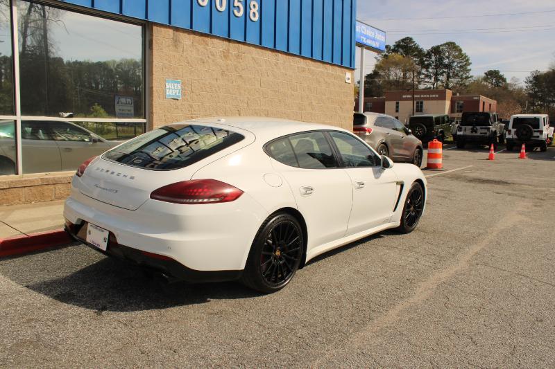 Porsche Panamera 4dr HB GTS 2016