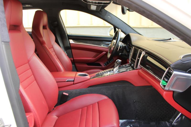 Porsche Panamera 4dr HB GTS 2016