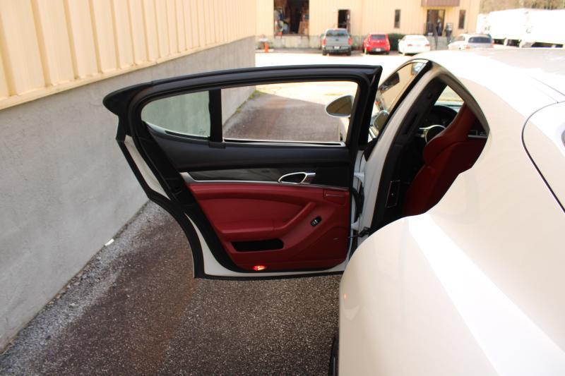 Porsche Panamera 4dr HB GTS 2016