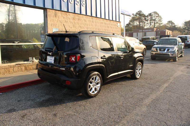 Jeep Renegade Latitude FWD 2017