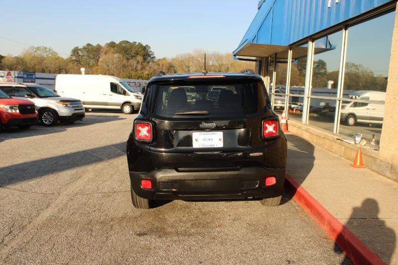 Jeep Renegade Latitude FWD 2017