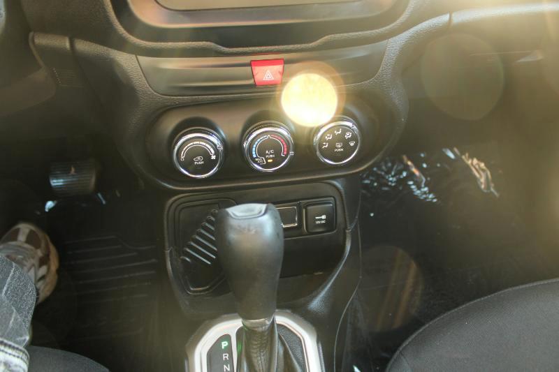 Jeep Renegade Latitude FWD 2017