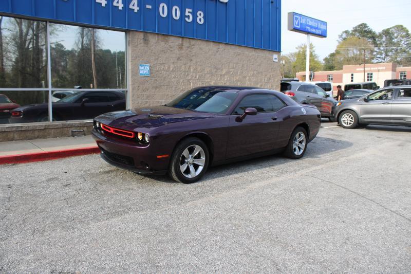Dodge Challenger SXT RWD 2020