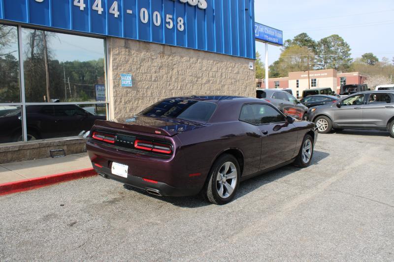 Dodge Challenger SXT RWD 2020