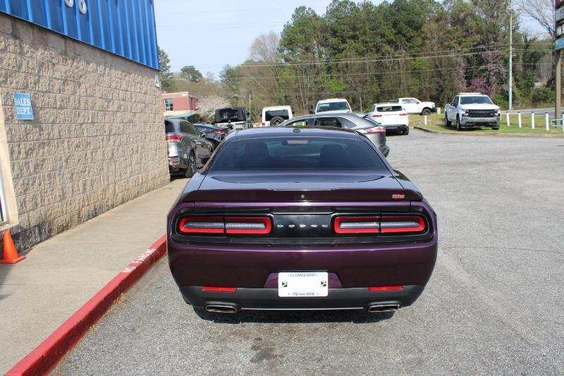 Dodge Challenger SXT RWD 2020