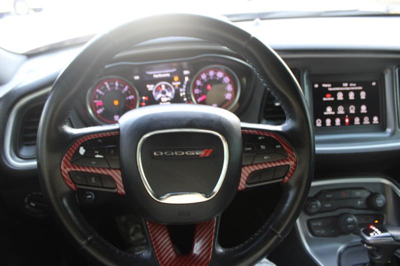 Dodge Challenger SXT RWD 2020
