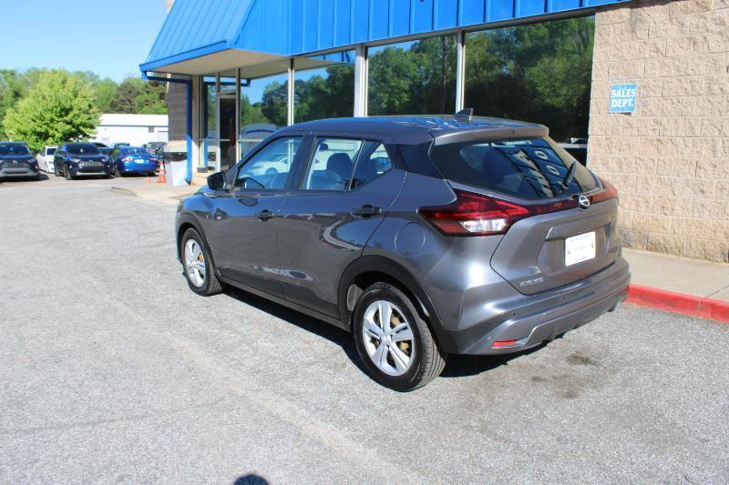 Nissan Kicks S FWD 2023