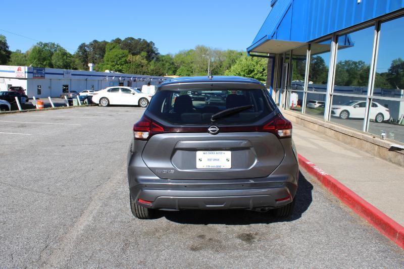 Nissan Kicks S FWD 2023