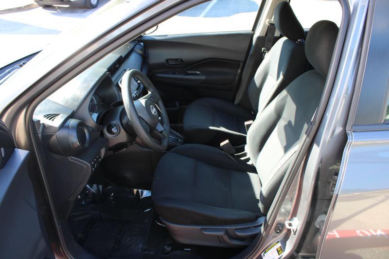 Nissan Kicks S FWD 2023