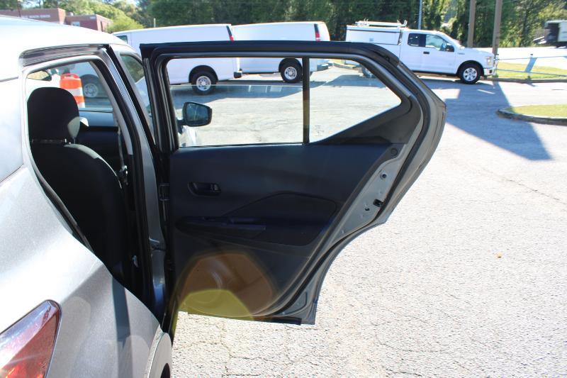 Nissan Kicks S FWD 2023