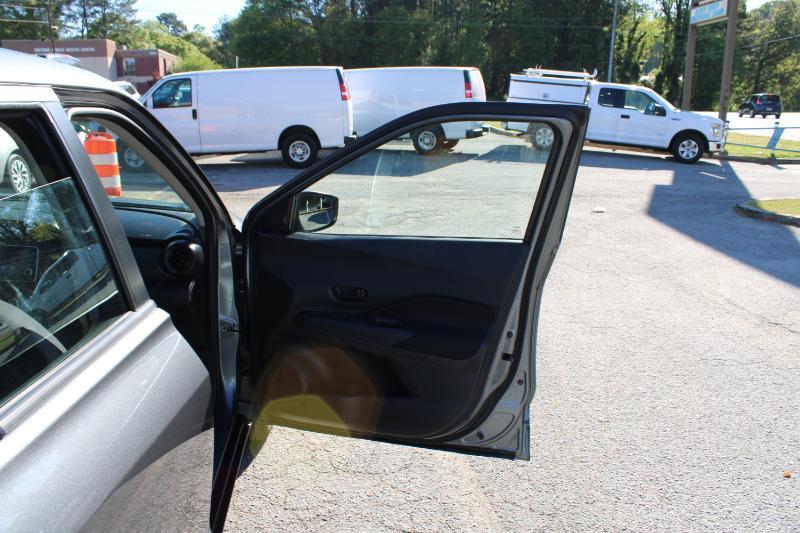 Nissan Kicks S FWD 2023
