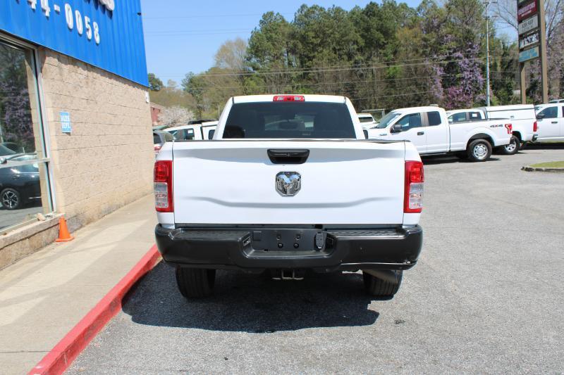 RAM 2500 Tradesman 4x2 Crew Cab 8' Box 2022