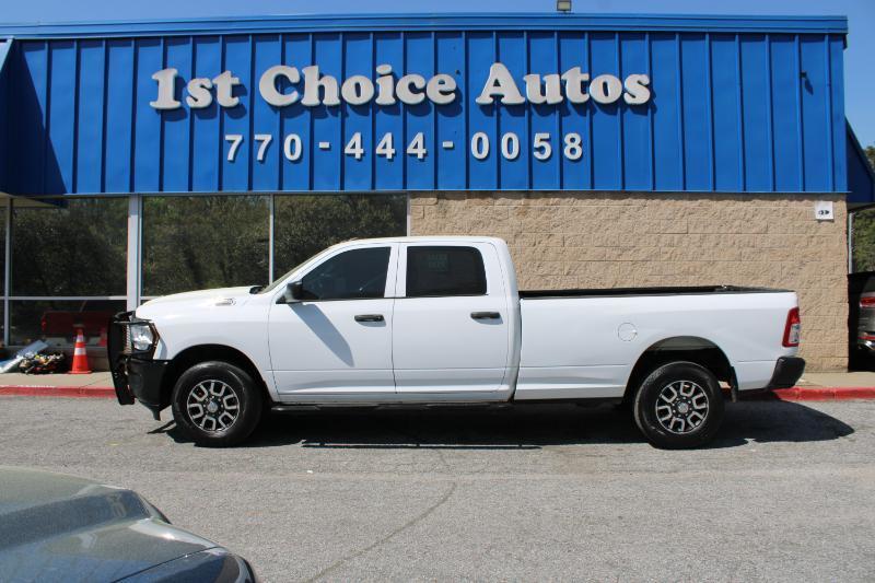 RAM 2500 Tradesman 4x2 Crew Cab 8' Box 2022
