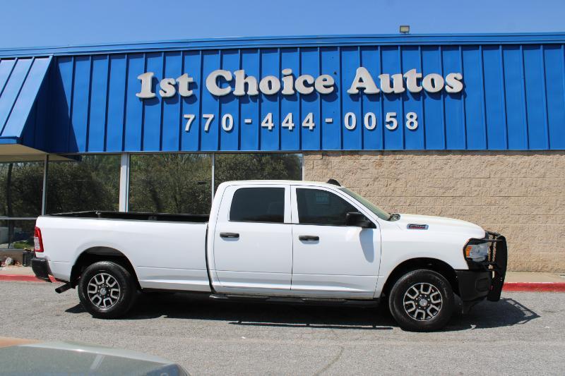 RAM 2500 Tradesman 4x2 Crew Cab 8' Box 2022