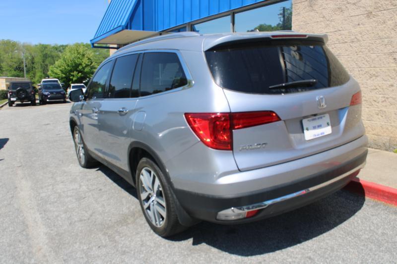 Honda Pilot Touring 2WD 2018