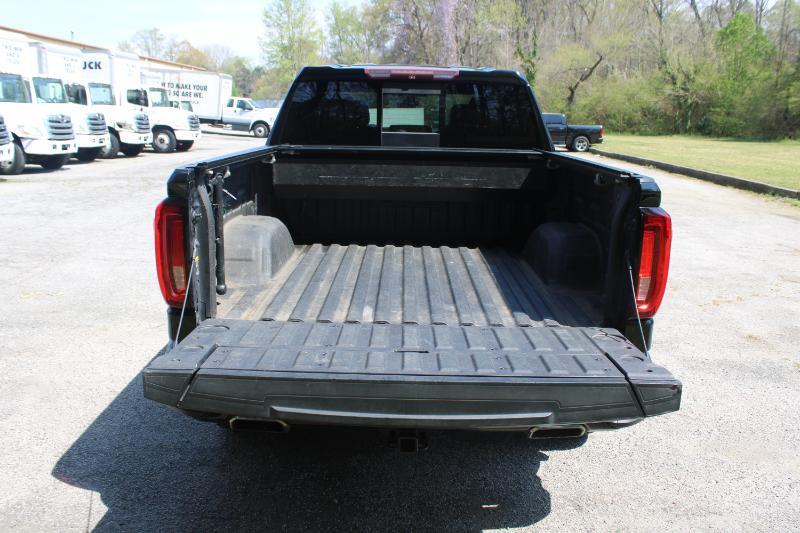 GMC Sierra 1500 4WD Crew Cab 147" AT4 2019