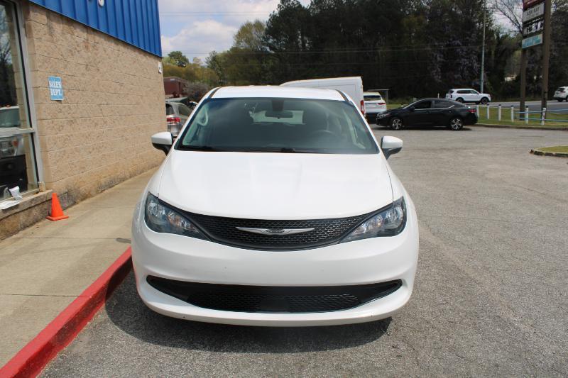 Chrysler Voyager LX FWD 2022