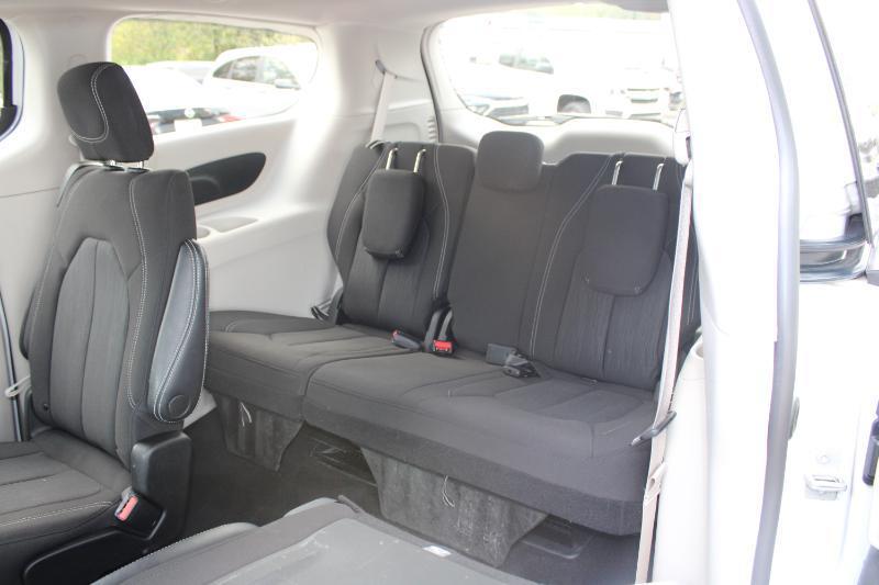 Chrysler Voyager LX FWD 2022