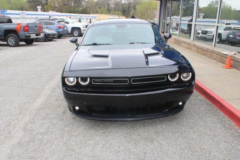 Dodge Challenger 2dr Cpe SXT Plus 2015