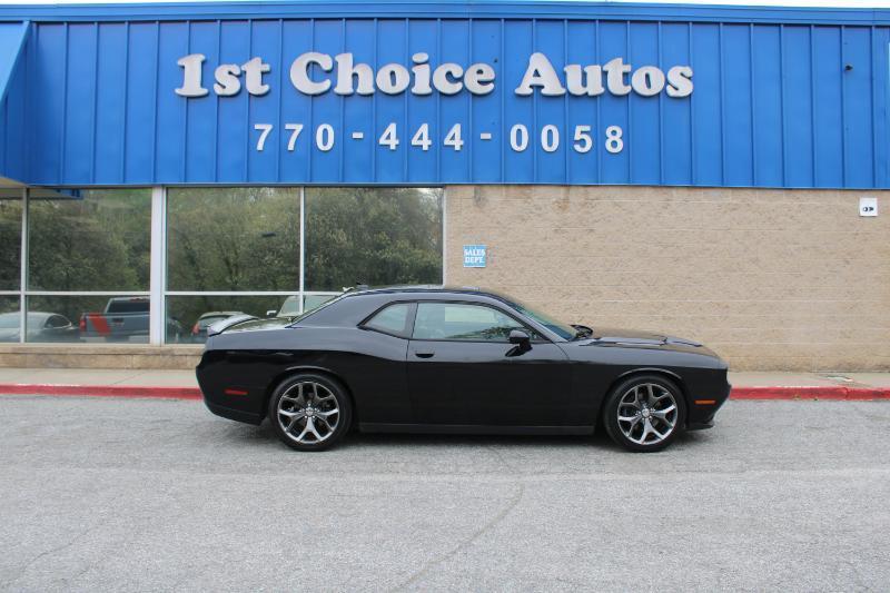 Dodge Challenger 2dr Cpe SXT Plus 2015