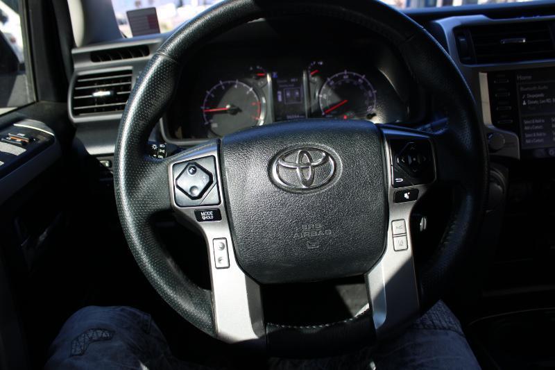 Toyota 4Runner SR5 Premium 2WD (Natl) 2020