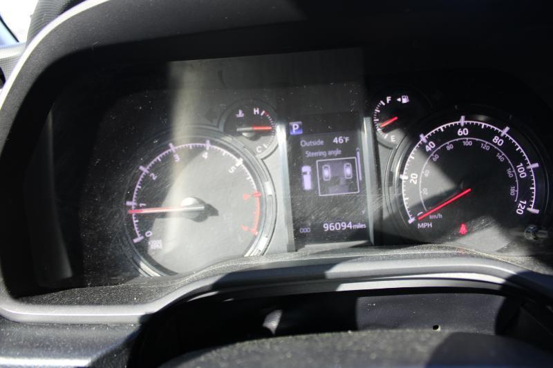 Toyota 4Runner SR5 Premium 2WD (Natl) 2020