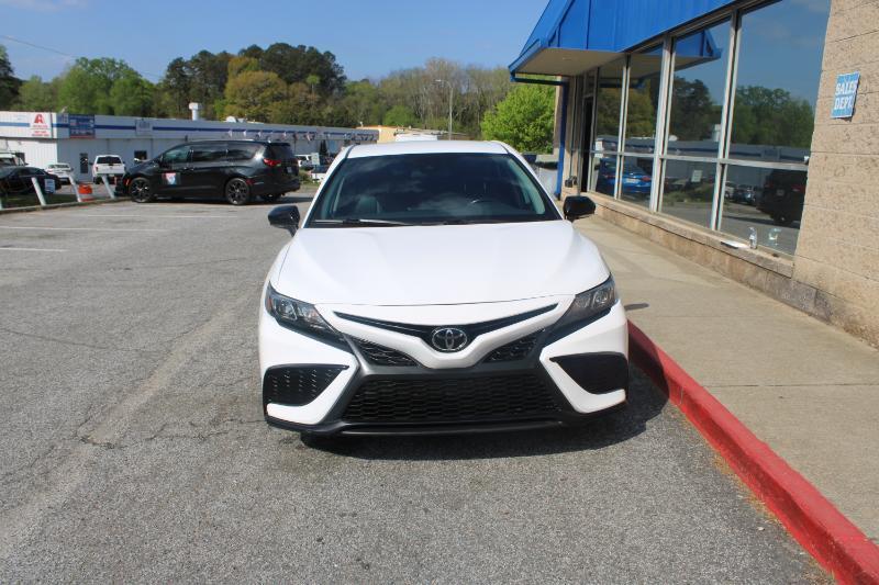 Toyota Camry SE Auto (Natl) 2022