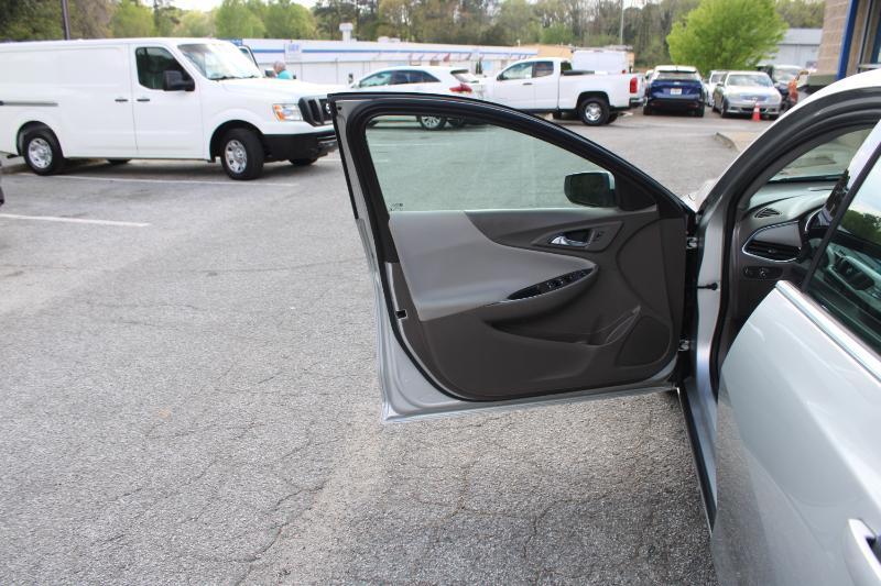 Chevrolet Malibu 4dr Sdn LT 2021