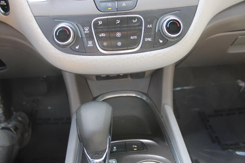 Chevrolet Malibu 4dr Sdn LT 2021