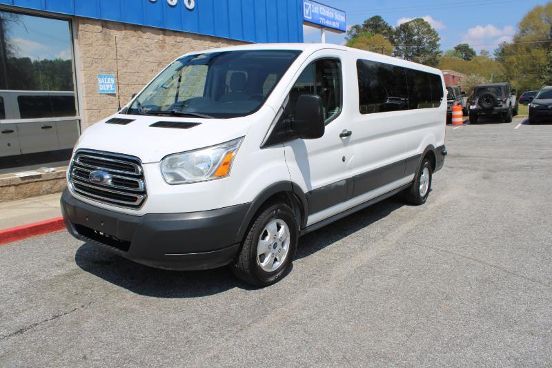 Ford Transit Wagon T-350 148" Low Roof XLT Swing-Out RH Dr 2017