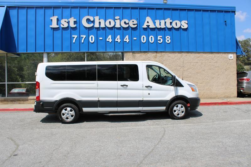 Ford Transit Wagon T-350 148" Low Roof XLT Swing-Out RH Dr 2017